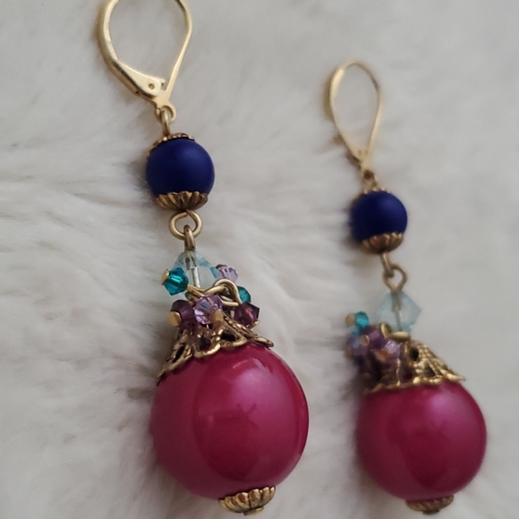 Cache Drop Earrings - Picture 2 of 8